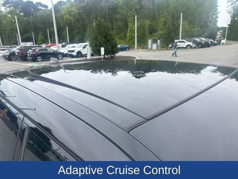 Used 2023 Land Rover Range Rover Velar S image 5