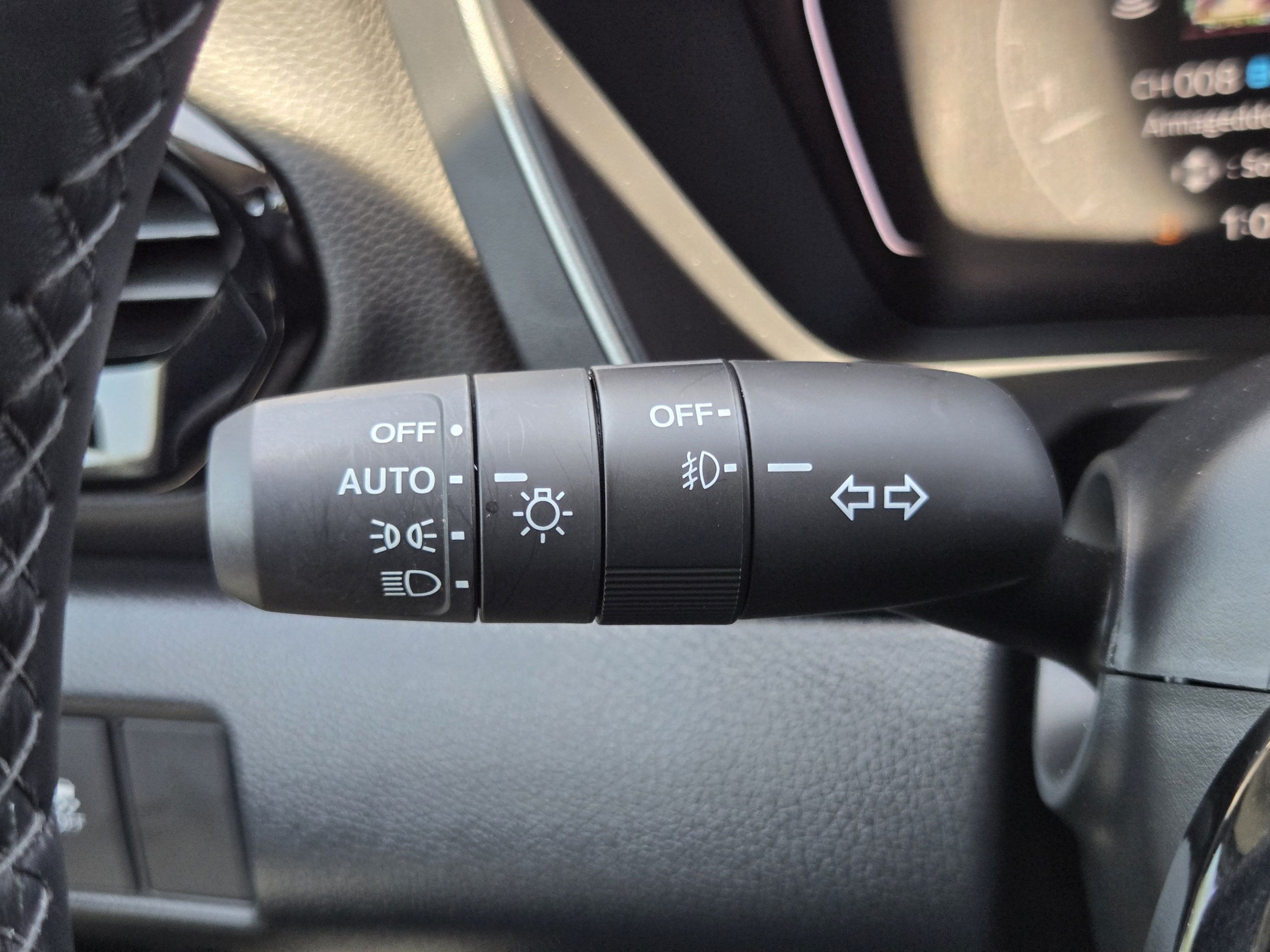 Certified 2025 Honda Pilot Touring image 18