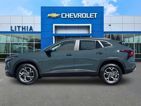 New 2026 Chevrolet Trax LT FWD image 5