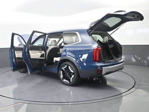 Used 2024 Kia Telluride S w/ S Sunroof Package FWD image 82