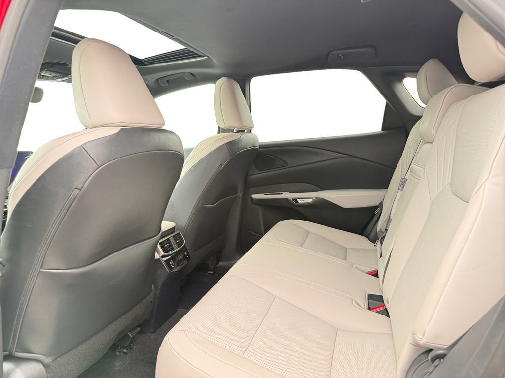 Used 2024 Lexus RX 350 Premium w/ Kick Sensor & Tow Package AWD/4WD image 11