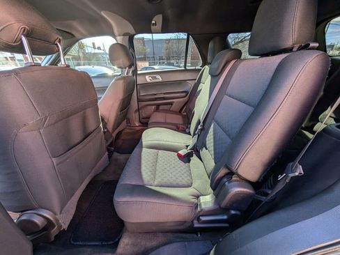 Used 2015 Ford Explorer XLT image 17