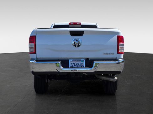 Used 2024 RAM 2500 Tradesman w/ Chrome Appearance Group AWD/4WD image 5