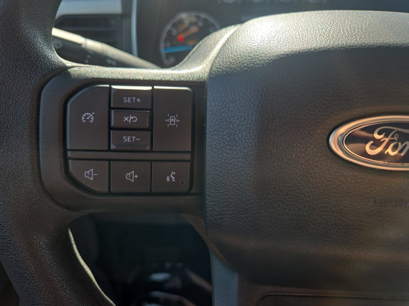 Used 2023 Ford F150 XLT AWD/4WD image 23