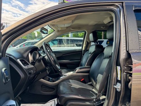 Used 2018 Dodge Journey GT w/ Driver Convenience Group AWD/4WD image 18