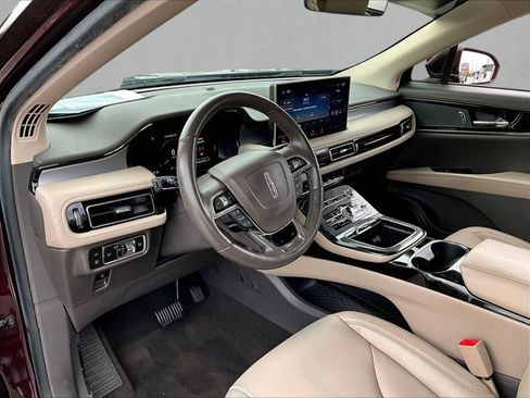 Used 2023 Lincoln Nautilus FWD image 14