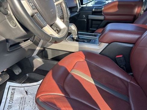 Used 2019 Ford F150 Platinum w/ Equipment Group 701A Luxury image 11