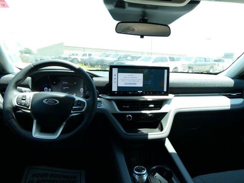 New 2026 Ford Explorer Active AWD/4WD image 15