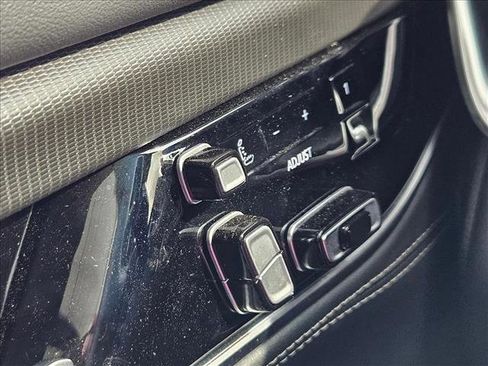 Used 2025 Jeep Grand Wagoneer L Series II Obsidian w/ Quick Order Packagew 28T image 16