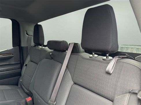 Used 2024 GMC Sierra 1500 Elevation image 18