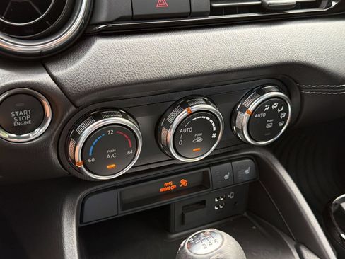 Used 2022 MAZDA MX-5 Miata Grand Touring w/ Weather Package RWD image 18