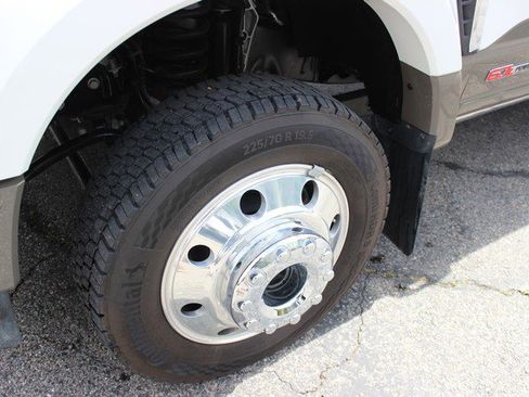 Used 2026 Ford F450 King Ranch w/ FX4 Off-Road Package AWD/4WD image 4