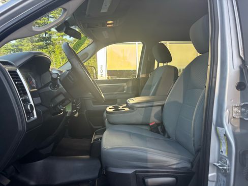 Used 2017 RAM 2500 SLT image 12