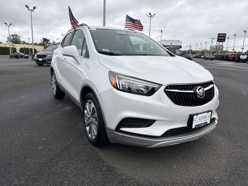 Used 2020 Buick Encore Preferred w/ Safety Package image 4