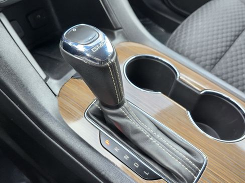 Used 2019 GMC Acadia SLE image 31