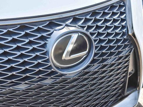 Used 2020 Lexus IS 300 F Sport w/ Blackline Edition image 9