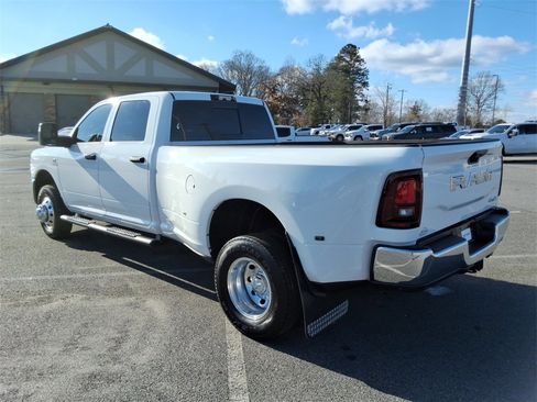 Used 2026 RAM 3500 Tradesman image 7
