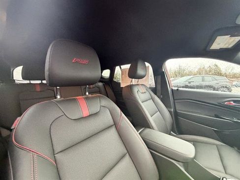 Used 2024 Chevrolet Trax RS image 15