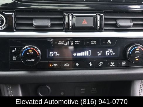 Used 2022 Nissan Pathfinder Platinum w/ Cargo Package AWD/4WD image 24