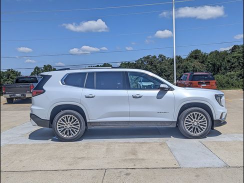 New 2026 GMC Acadia Denali w/ Super Cruise Package AWD/4WD image 6