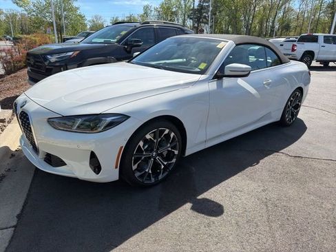 Used 2025 BMW 430i Convertible w/ Premium Package image 1