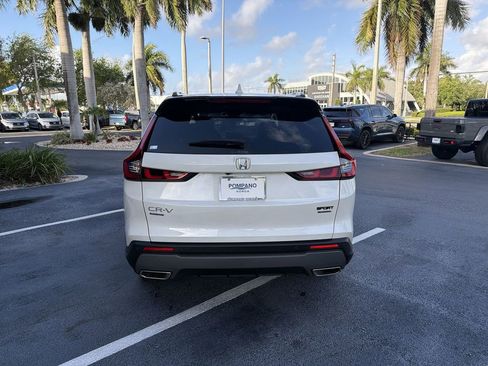 Certified 2025 Honda CR-V Sport Touring image 7