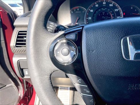 Used 2017 Honda Accord Sport image 20