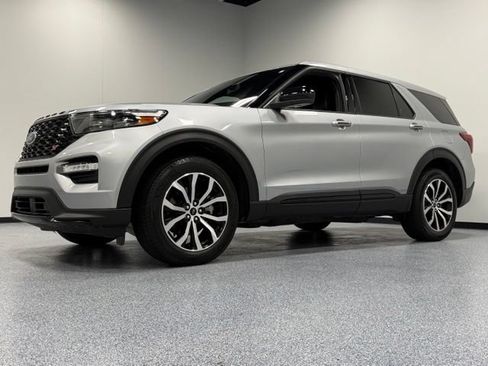 Used 2022 Ford Explorer ST AWD/4WD image 4