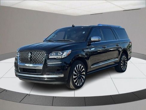 Used 2023 Lincoln Navigator L Black Label image 8