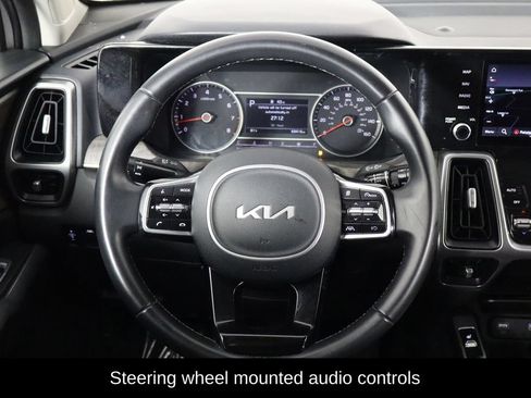 Used 2022 Kia Sorento S AWD/4WD image 7