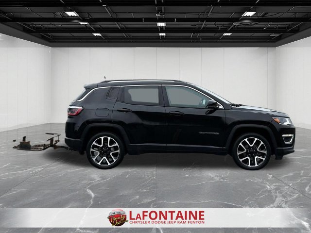 Used 2020 Jeep Compass Limited w/ Premium Lighting Group AWD/4WD image 6