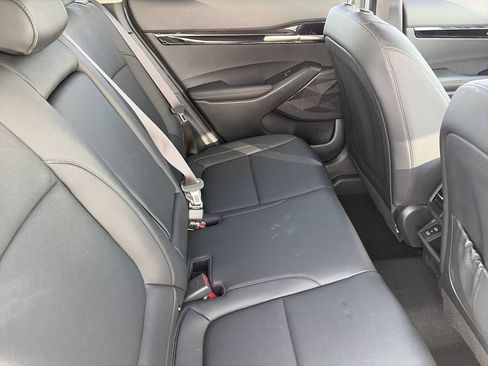 Certified 2025 Kia Seltos EX w/ EX Sunroof Package FWD image 12