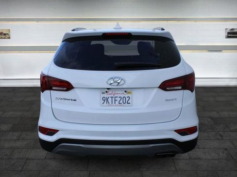 Used 2017 Hyundai Santa Fe Sport image 7