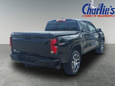 Used 2023 Chevrolet Colorado Z71 w/ Z71 Convenience Package 2 AWD/4WD image 4