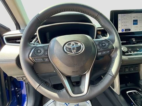 Used 2024 Toyota Corolla Cross XLE w/ Convenience Package AWD/4WD image 14