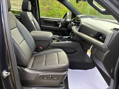 New 2026 Chevrolet Suburban High Country w/ Sun And Tow Package AWD/4WD image 41