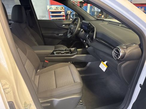 New 2026 Chevrolet Equinox LT image 19