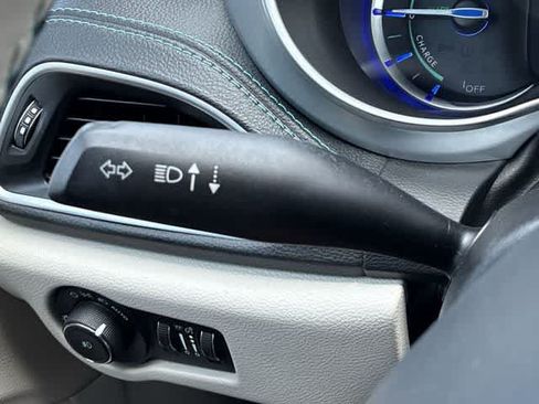 Used 2020 Chrysler Pacifica Limited w/ Advanced Safetytec Group FWD image 27