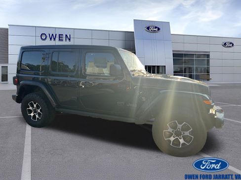 Used 2021 Jeep Wrangler Unlimited Rubicon AWD/4WD image 3