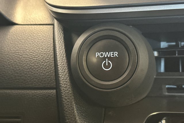 Certified 2025 Toyota Prius LE FWD image 27