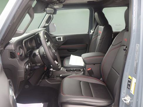 New 2026 Jeep Wrangler Unlimited Rubicon AWD/4WD image 14