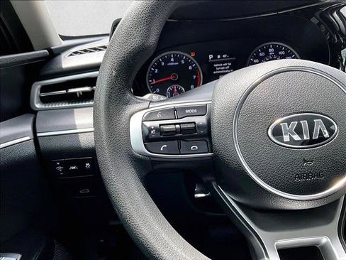 Used 2021 Kia K5 LXS FWD image 18
