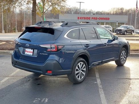 Used 2023 Subaru Outback Premium image 23