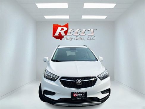 Used 2020 Buick Encore Preferred AWD/4WD image 3