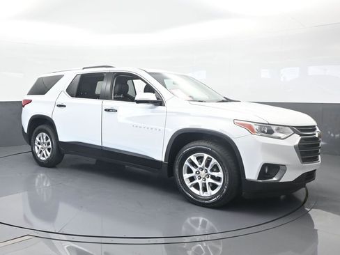 Used 2018 Chevrolet Traverse LT image 8