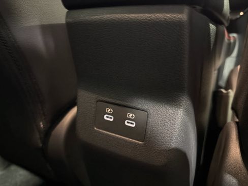 Certified 2025 Nissan Kicks SR AWD/4WD image 33