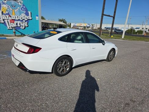 Used 2023 Hyundai Sonata SEL w/ Cargo Package image 3