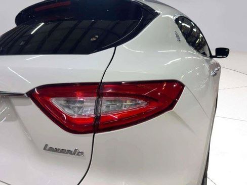Used 2017 Maserati Levante S AWD/4WD image 61