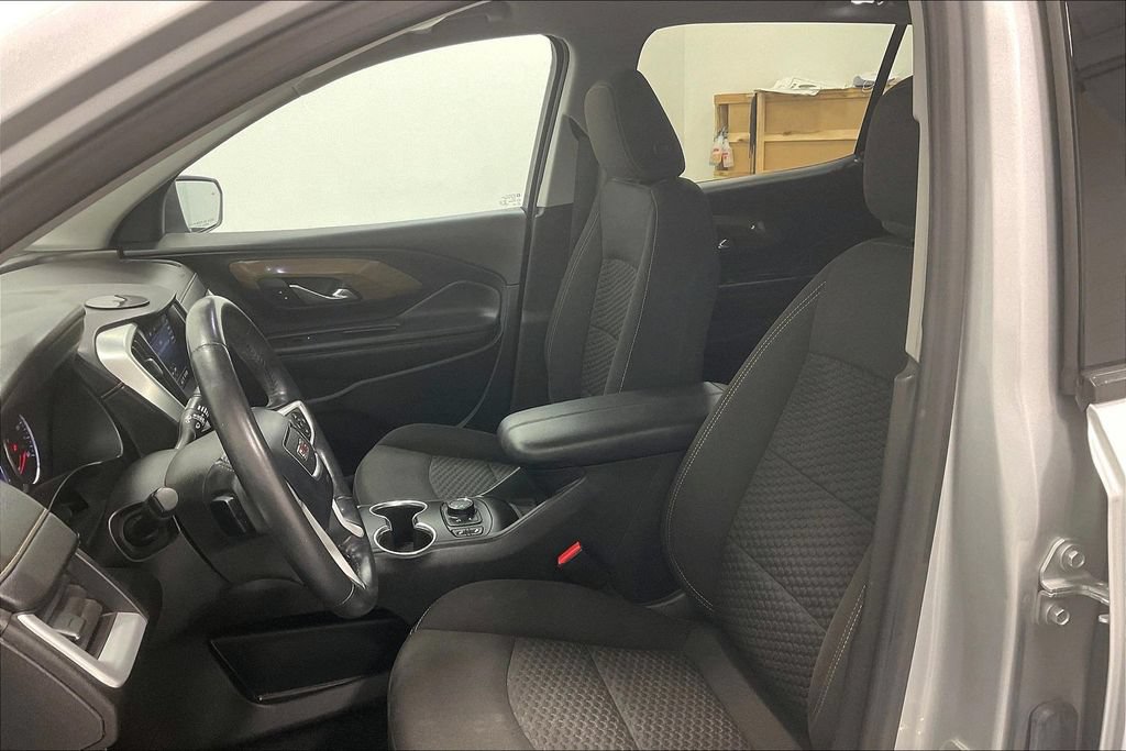Used 2021 GMC Terrain SLE w/ Driver Convenience Package FWD image 26