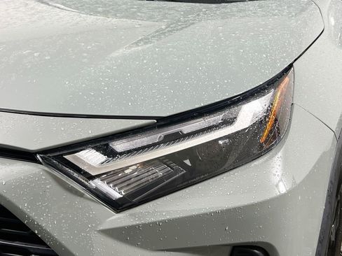 Used 2023 Toyota RAV4 XLE w/ Convenience Package FWD image 11